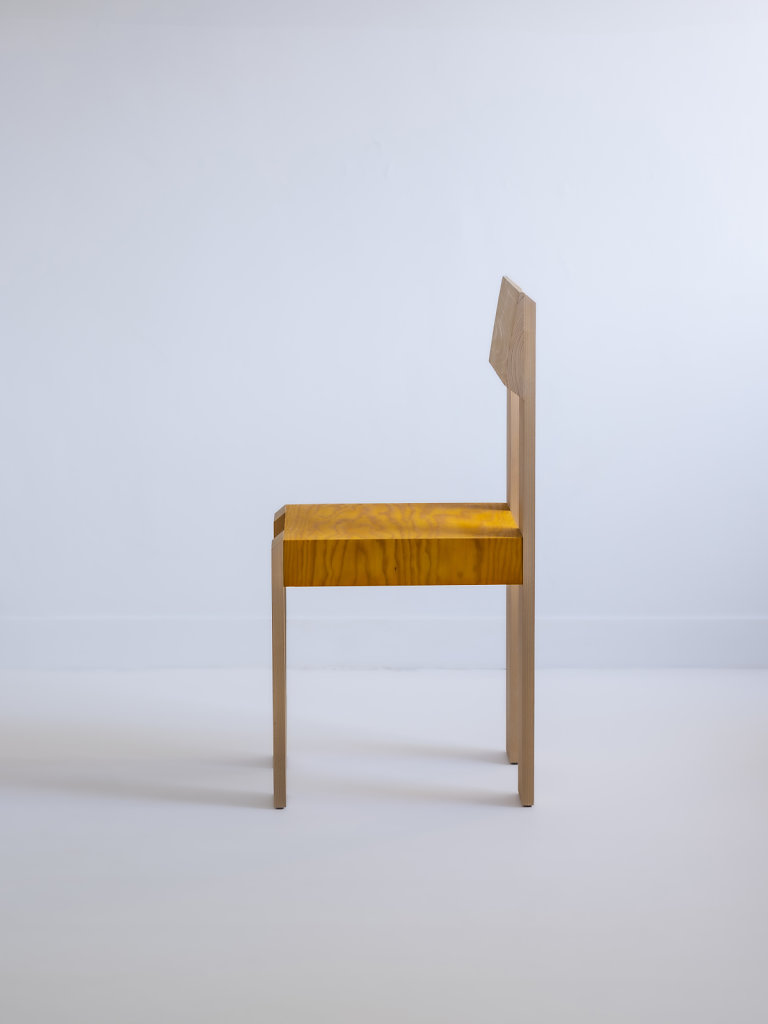 chaise-mini-carre-1951.JPG