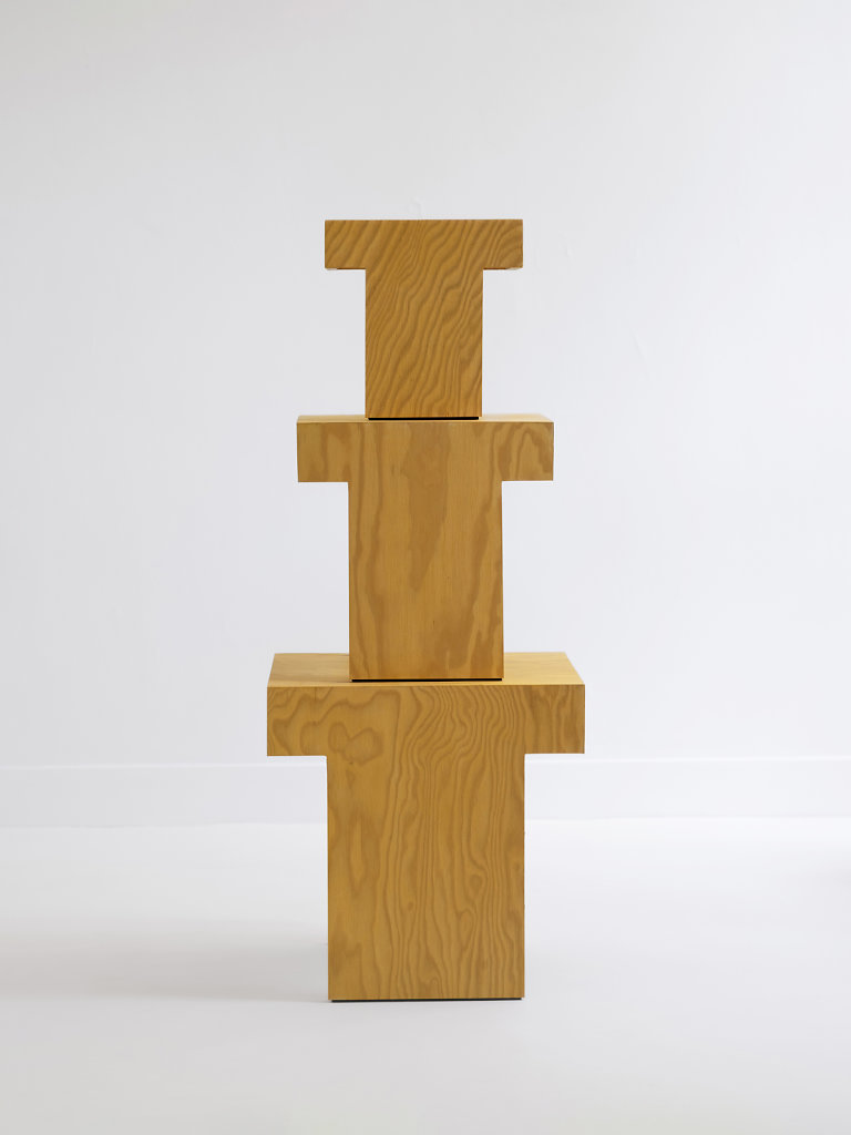 tables-T-2681.JPG